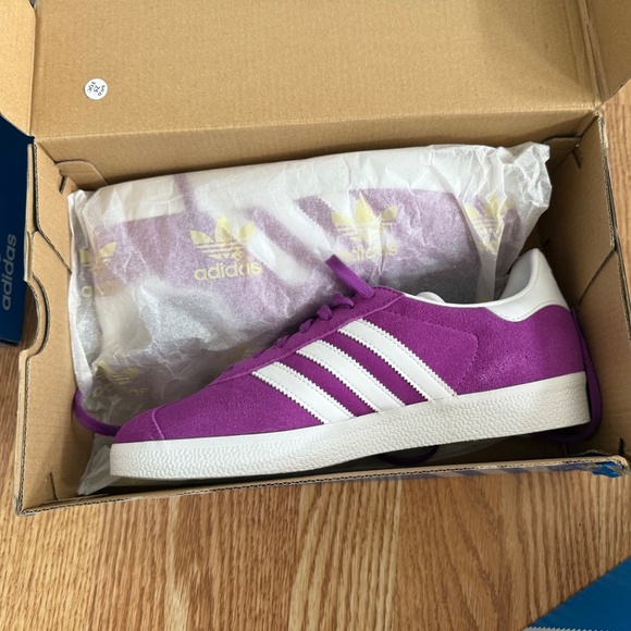 NIB Adidas Gazelle - Picture 5 of 5
